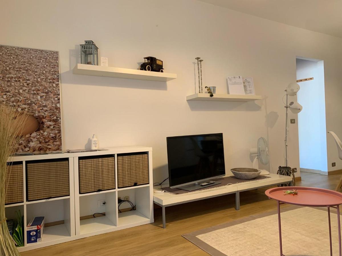 Clo Apartment Toscolano Maderno Exterior photo